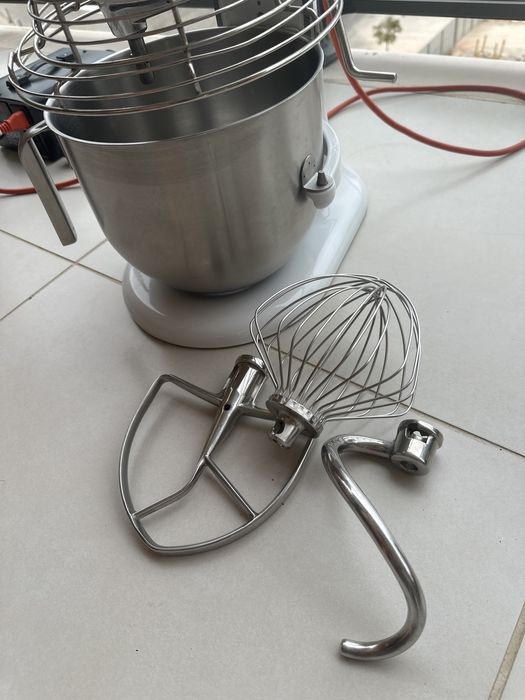 Kitchen Aid Commercial Series 8 Quart bowl Lift Stand Mixer