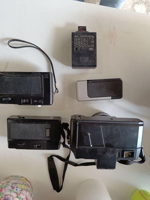 Analog Cameras64740805306883124