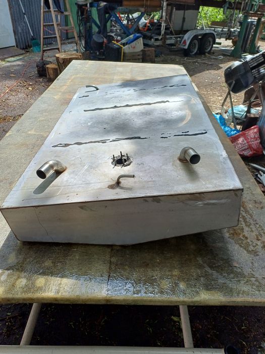 Zbiornik paliwa do motorówki