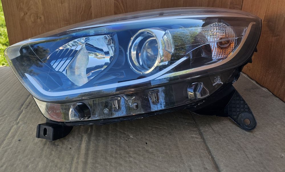 Reflektor lampa przód przednia lewa kierowcy Renault  Captur I 1 Eu Oryginał