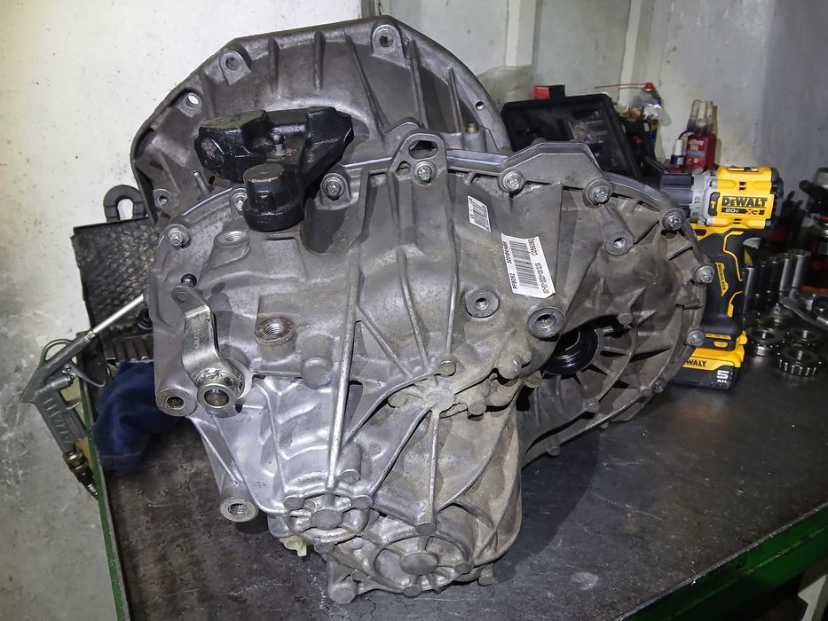 Надійна коробка передач Мастер Мовано Інтерстар після 2020р.в. PF6062