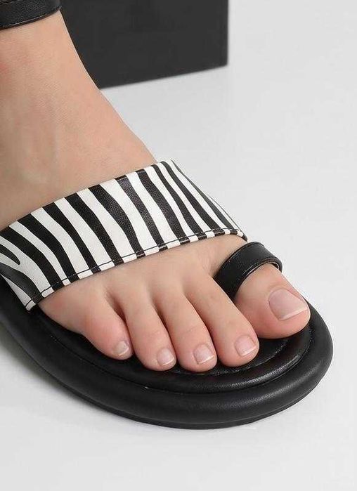 ТОП! Легкі жіночі босоніжки mei de li 106-37 чорні 36 - 41