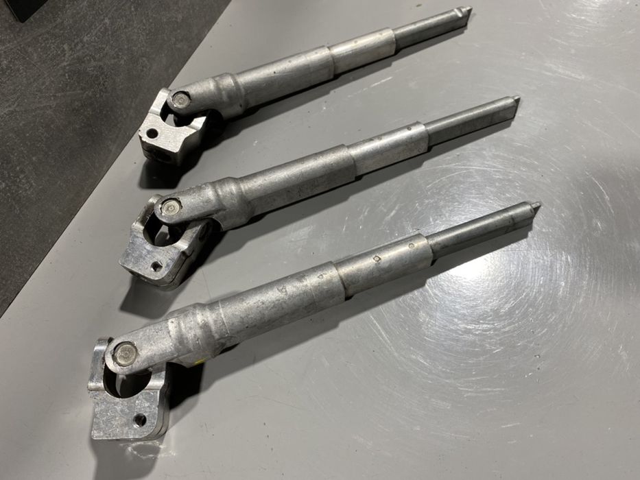 Рульовий Карданчик BMW E46 Хрестовина Идеал БМВ Е46 Рулевой ідеал Шрот