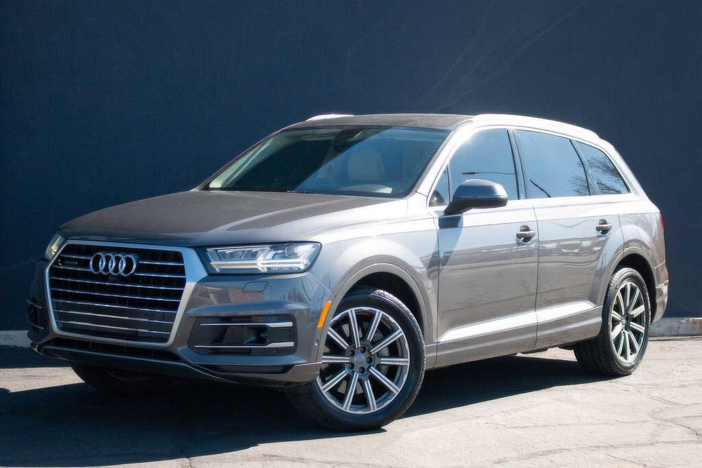 Audi Q7 45 TFSI quattro Premium Plus      2019