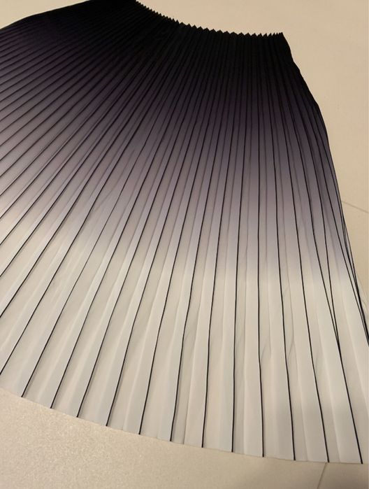 Tkanina plisowana na spodnice 1 szt