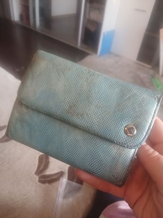 Продам гаманець блакитний