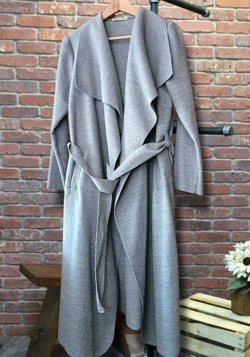 Стильное серое пальто на запах от бренда cameo rose, р. М/L