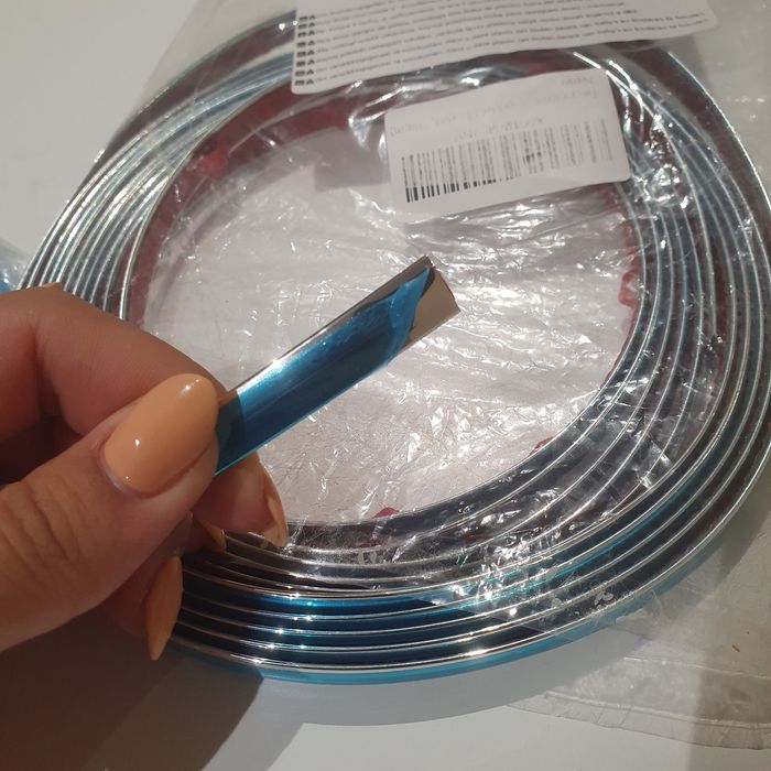 Tiras cromada autocolante