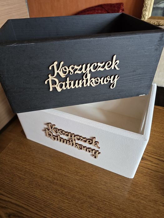 Koszyczki ratunkowe i pudełko na obrączki