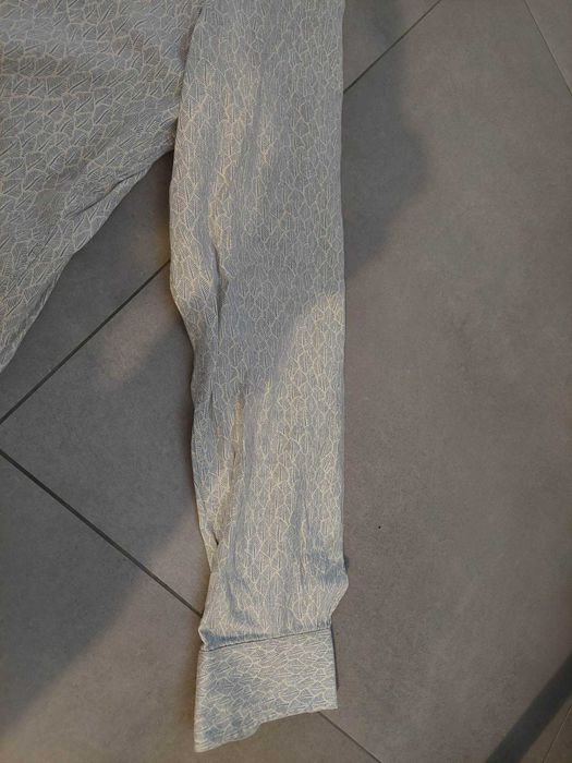 Męska koszula w rozmiarze S