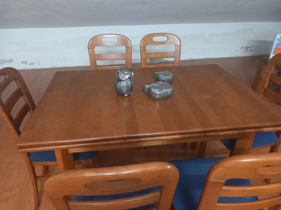 Mesa extensível cerejeira com 6 cadeiras
