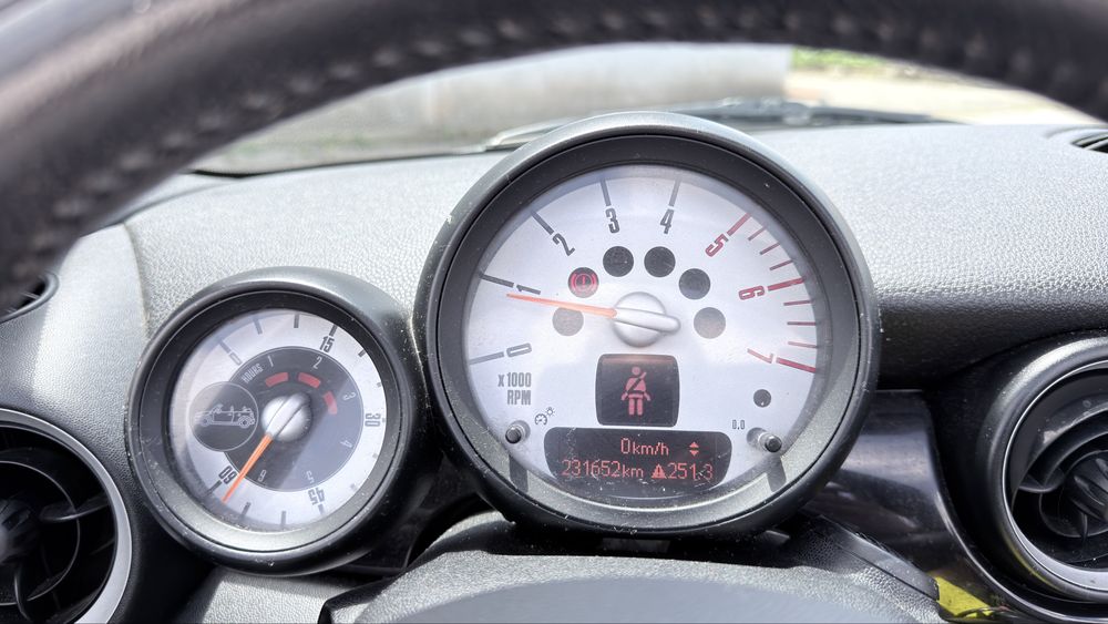 Mini  cabrio  r56 1.6diesel
