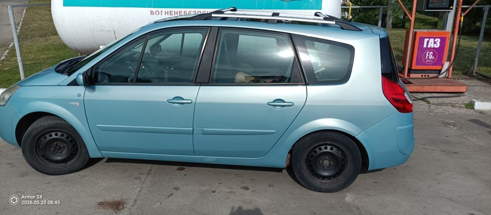 Renault scenic 2 2літри газ-бензин
