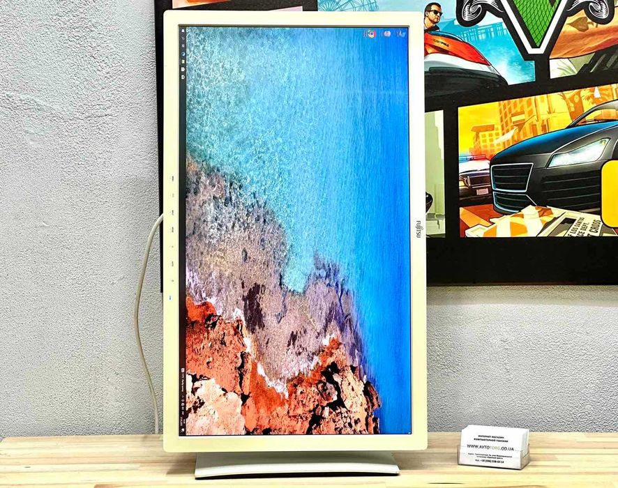 • Монітор FUJITSU P27T-7 / 27 Дюймів / 2К (2560x1440) / AH-IPS •