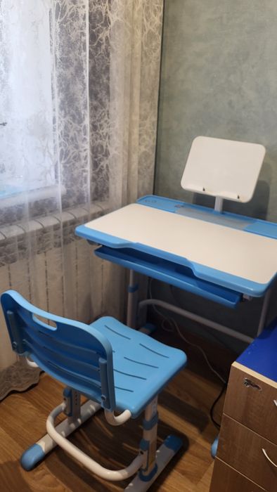 Парта для школярів
