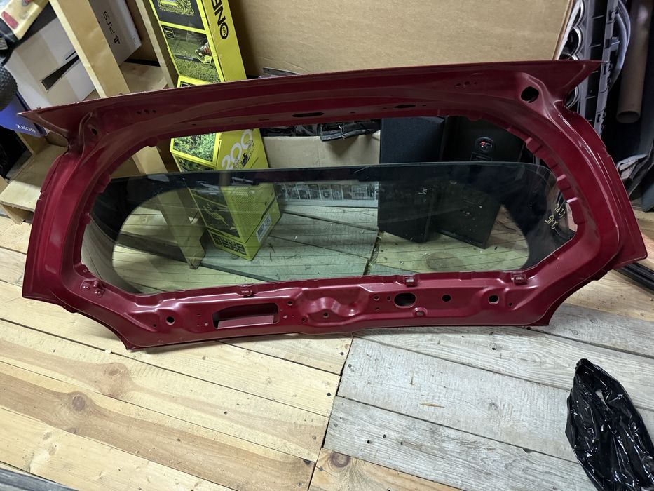 Klapa bagażnika citroen c2 bordowa
