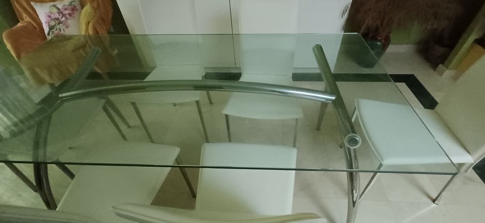 Mesa de vidro para jantar + 6 cadeiras