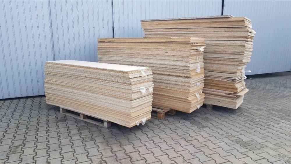 Ptyta wiórowa surowa (nie sklejka, nie OSB] 0,61/0,55/0,50x2,07m