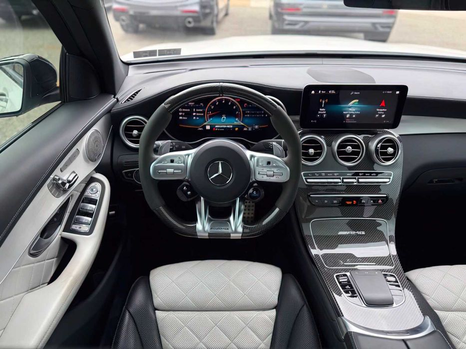 Mercedes-Benz GLC 63 AMG      2021