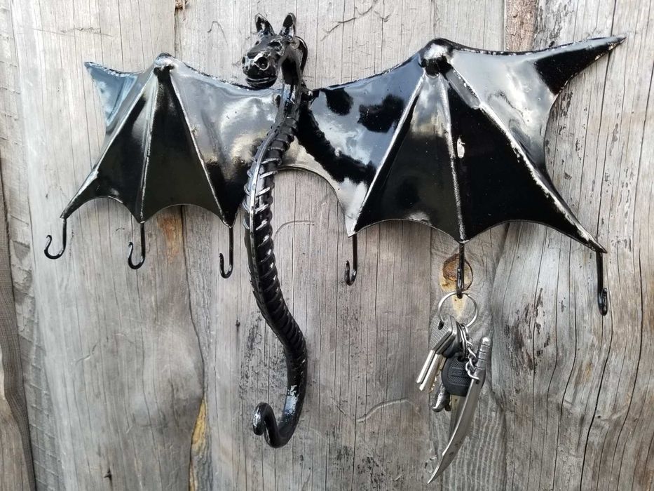 !Кована ключниця-оберіг,, Дракон".Сувенір, подару