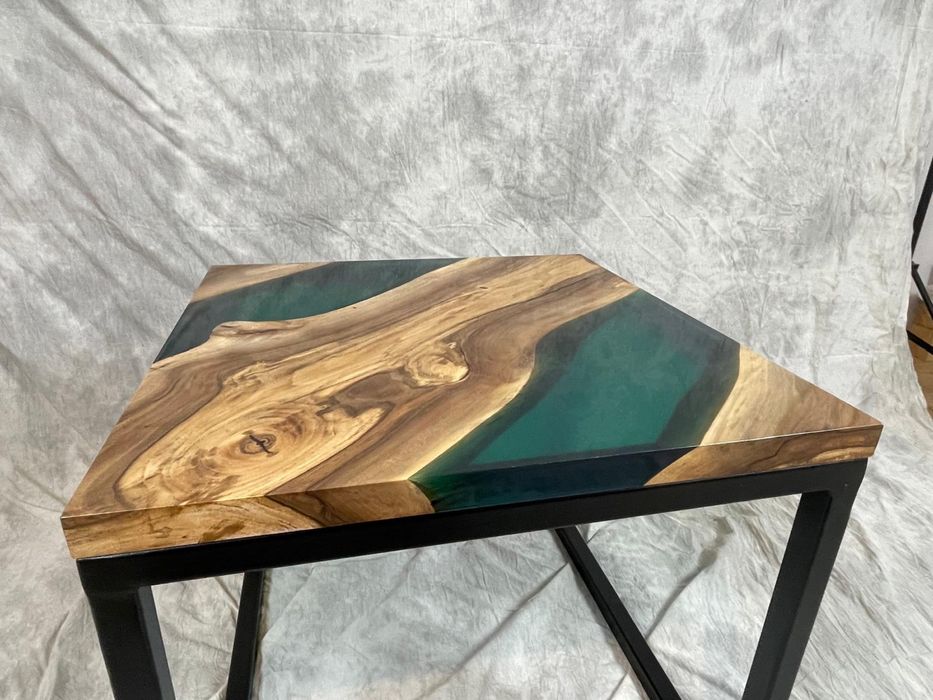 Kwadratowy stolik kawowy żywica orzech