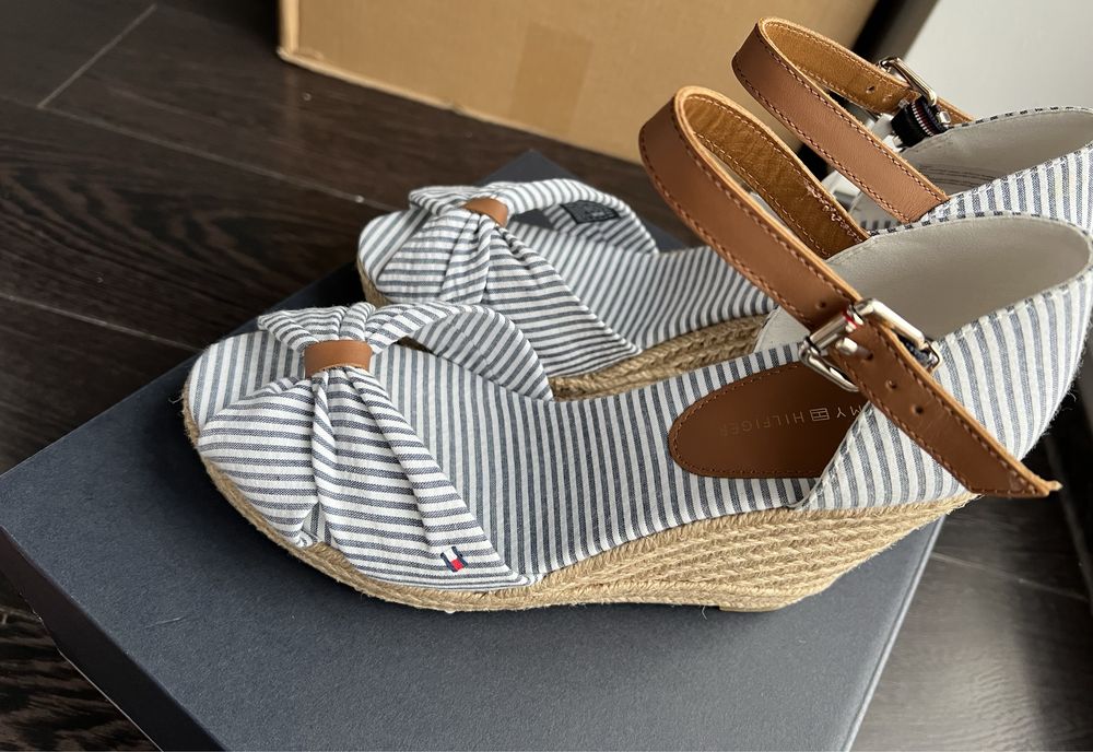 Tommy Hilfiger Espadryle Basic Niebieskie r.40