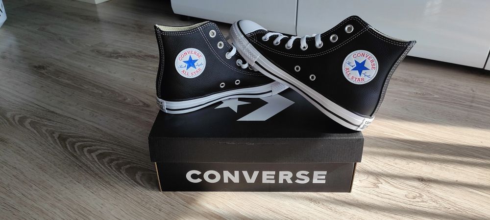 Converse uniwersalne