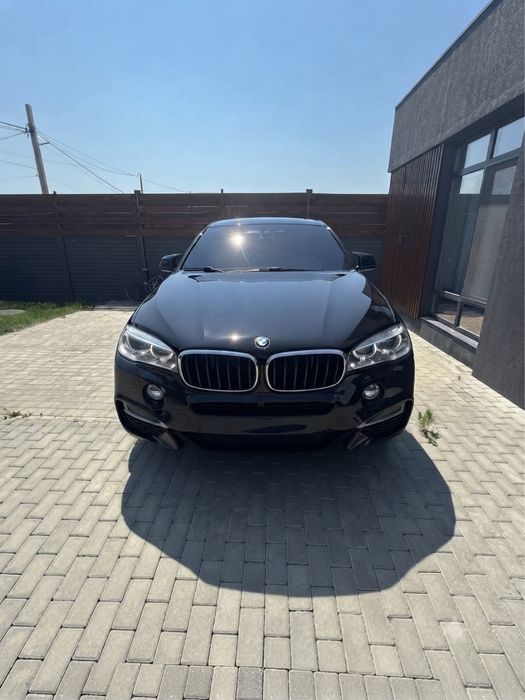 Продаеться автомобіль  БМВ Х-6  2016