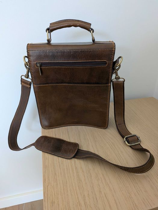 Bolsa homem sénior