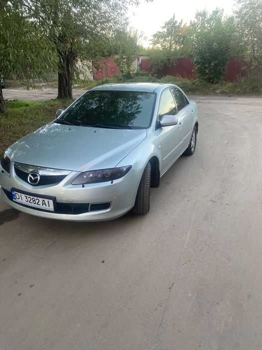 Легковий автомобіль MAZDA