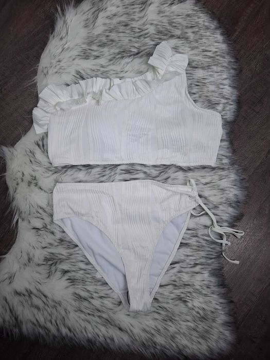 Biały prążkowany bikini (251)