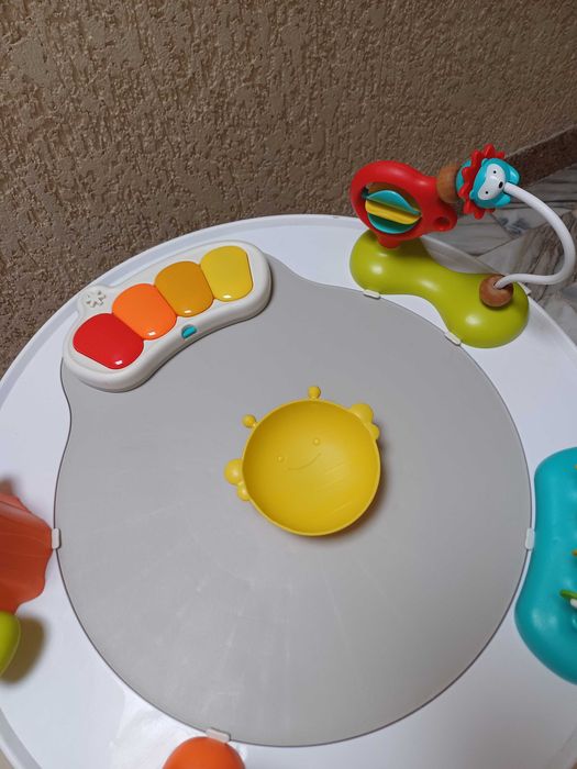 Mesa Actividades Skip Hop