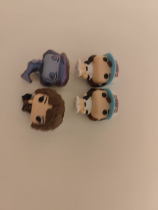 Figuras strangers thinks