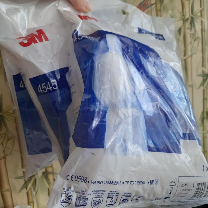 Захисний костюм 3М