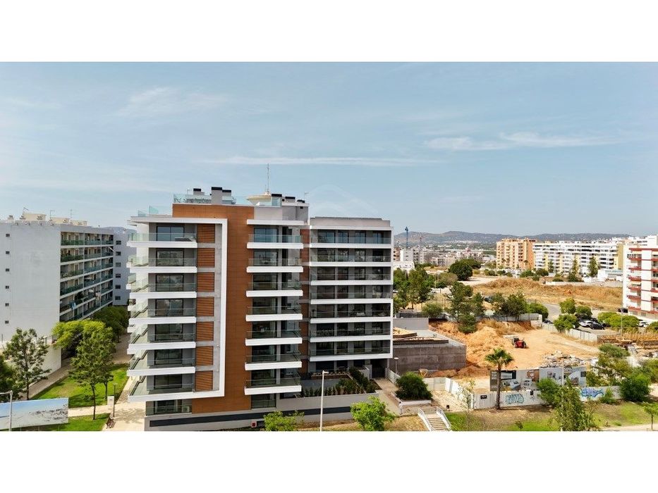 Apartamento T4, piscina na cobertura, Faro, Algarve