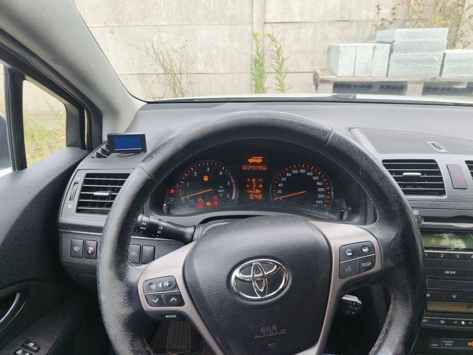 Toyota Avensis t27