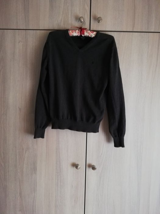 Sweter        męski.