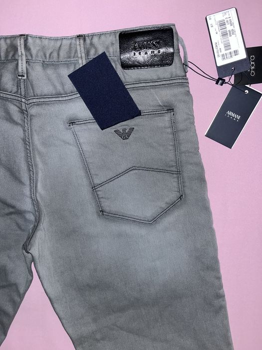 Wyprzedaż spodnie męskie Armani Jeans.