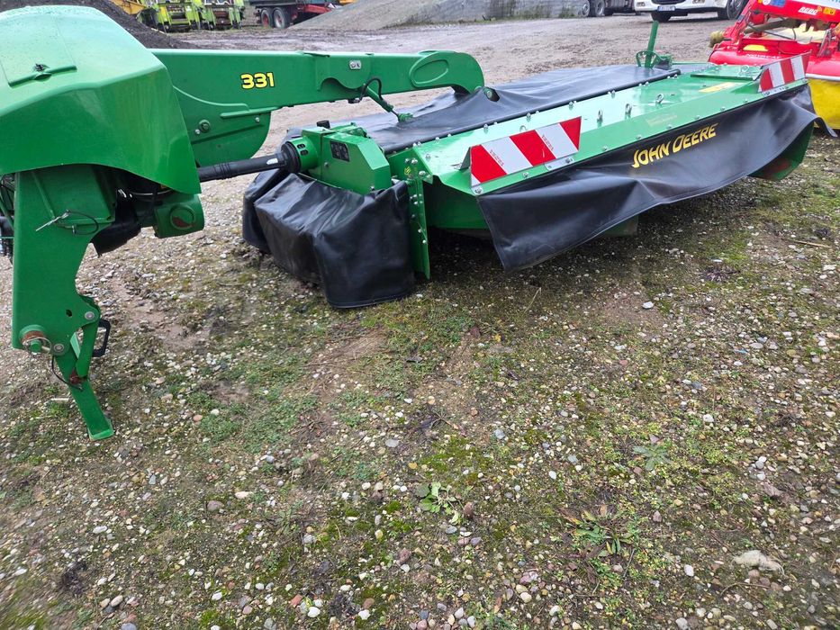 Import Kuhn Gmd john deere 331 rok 2020 z kondycjonerem