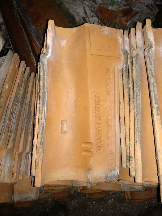 Telha mourisca baby Mourao Lopes