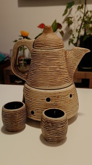 Imbryk z podgrzewaczem