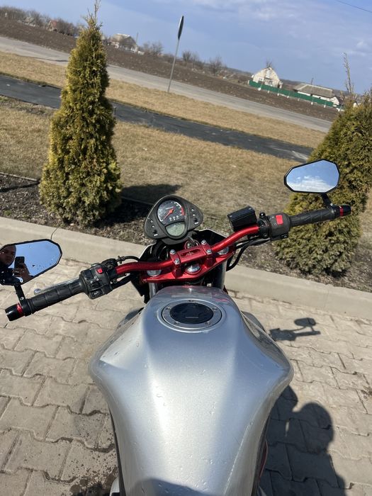 Kawasaki er-6n. З німечини