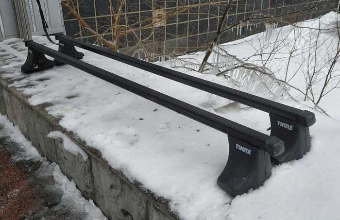 Thule багажник поперечини комплект на гладкий дах авто Thule 750 сталевий БВ багажна система кріплення адаптери упори кити палки нові вживані підбір