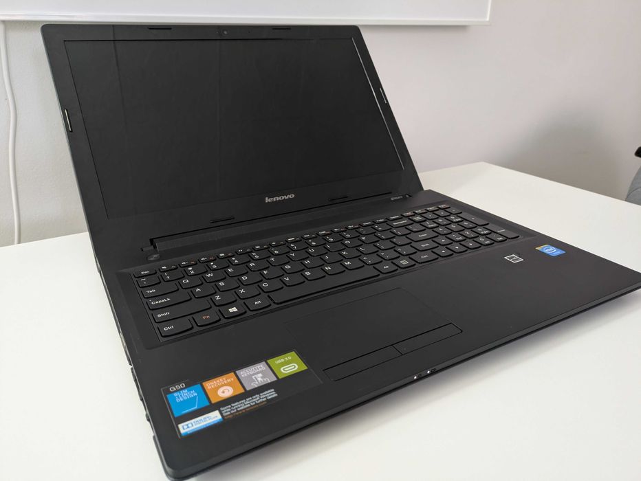 Laptop Ultrabook Lenovo 15.6" Jak Nowy Ram 8GB USB 3.2 Bateria 4 godz