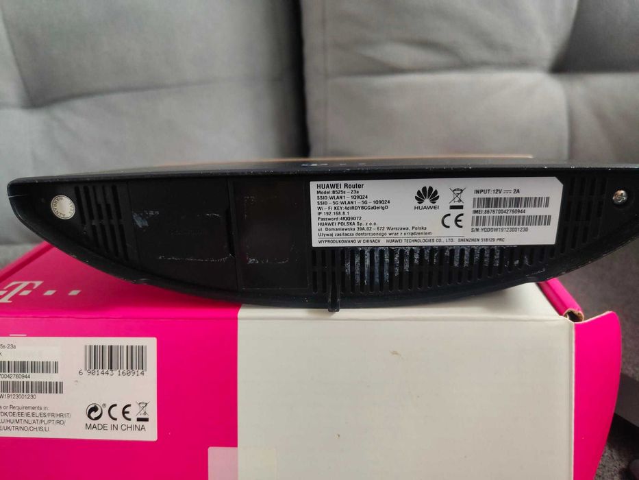 Ruter HUAWEI b525 - 23a LTE Wi-Fi na karte SIM (bez simlocka) + anteny GRATIS