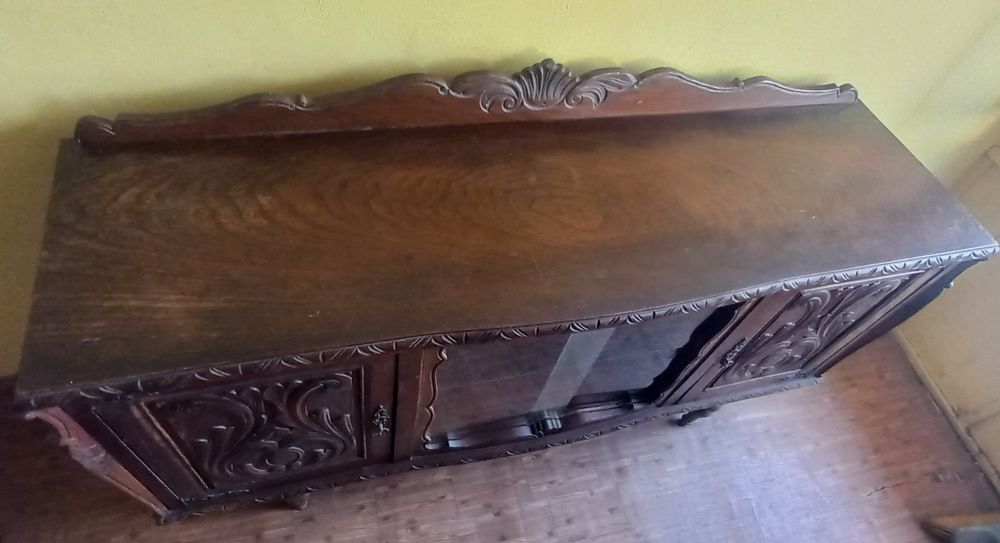 Movel de sala com vitrine, 2 portas com 2 gavetas  no interior