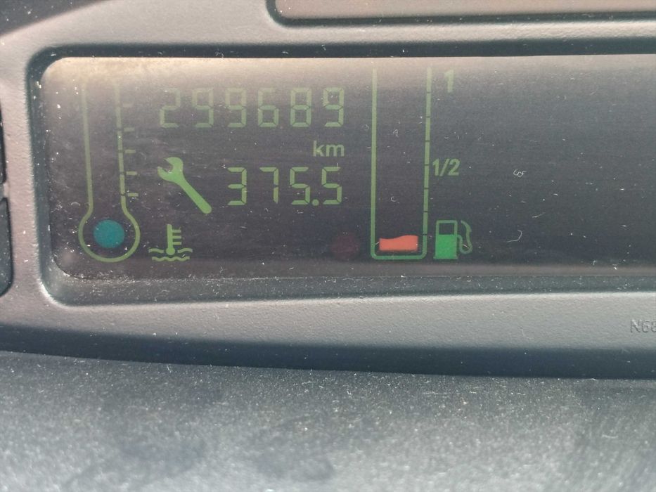 Carro citroen Xsara Picasso