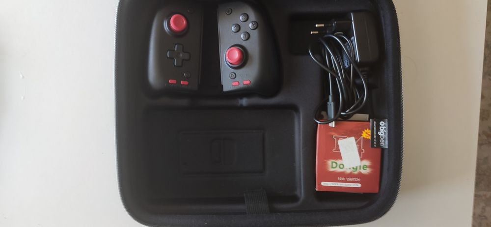 Switch desbloqueada + acessórios + jogos