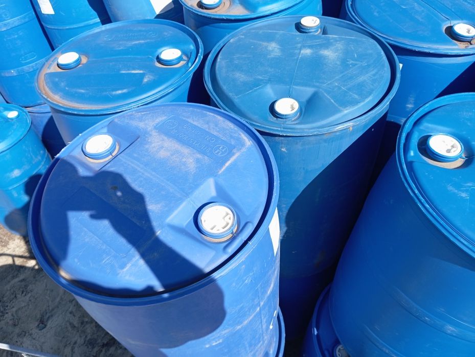 Бочки пластмасові, куб, каністри