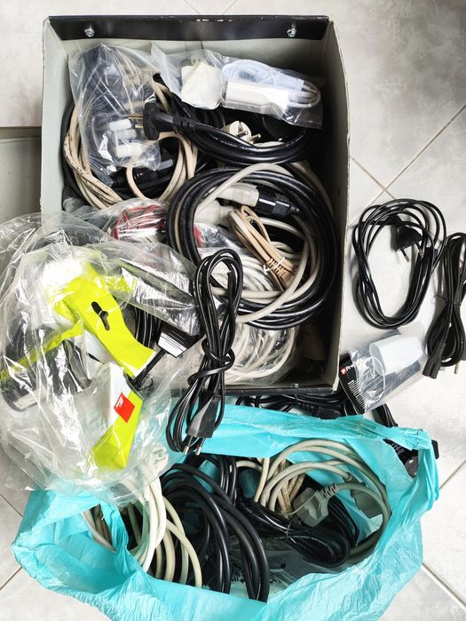 Cabo de alimentação com ficha Schuko e outras 250V AC